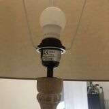 Skated wood lamppost