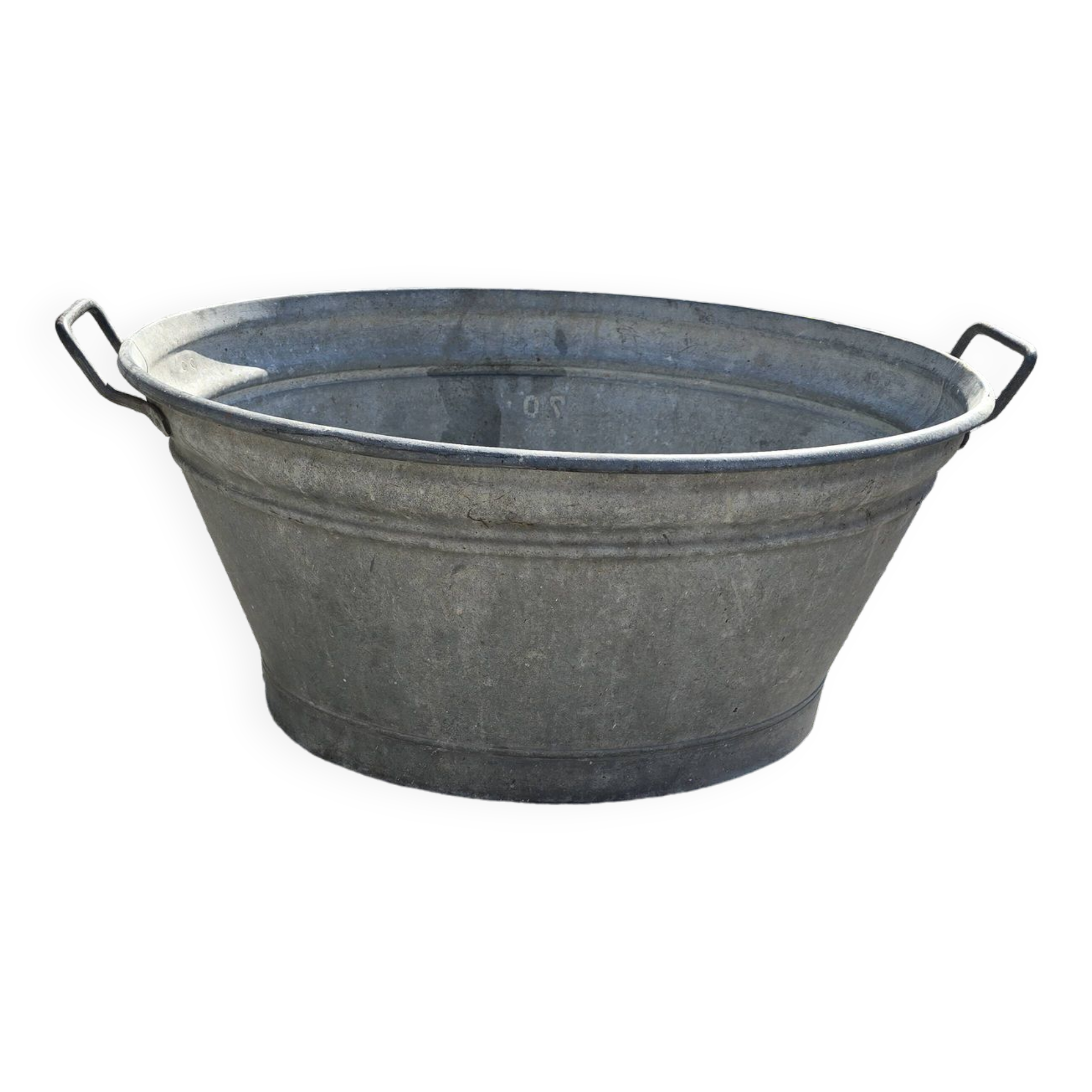 Old zinc basin or bathtub, 70 liters
