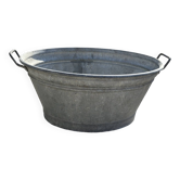 Old zinc basin or bathtub, 70 liters