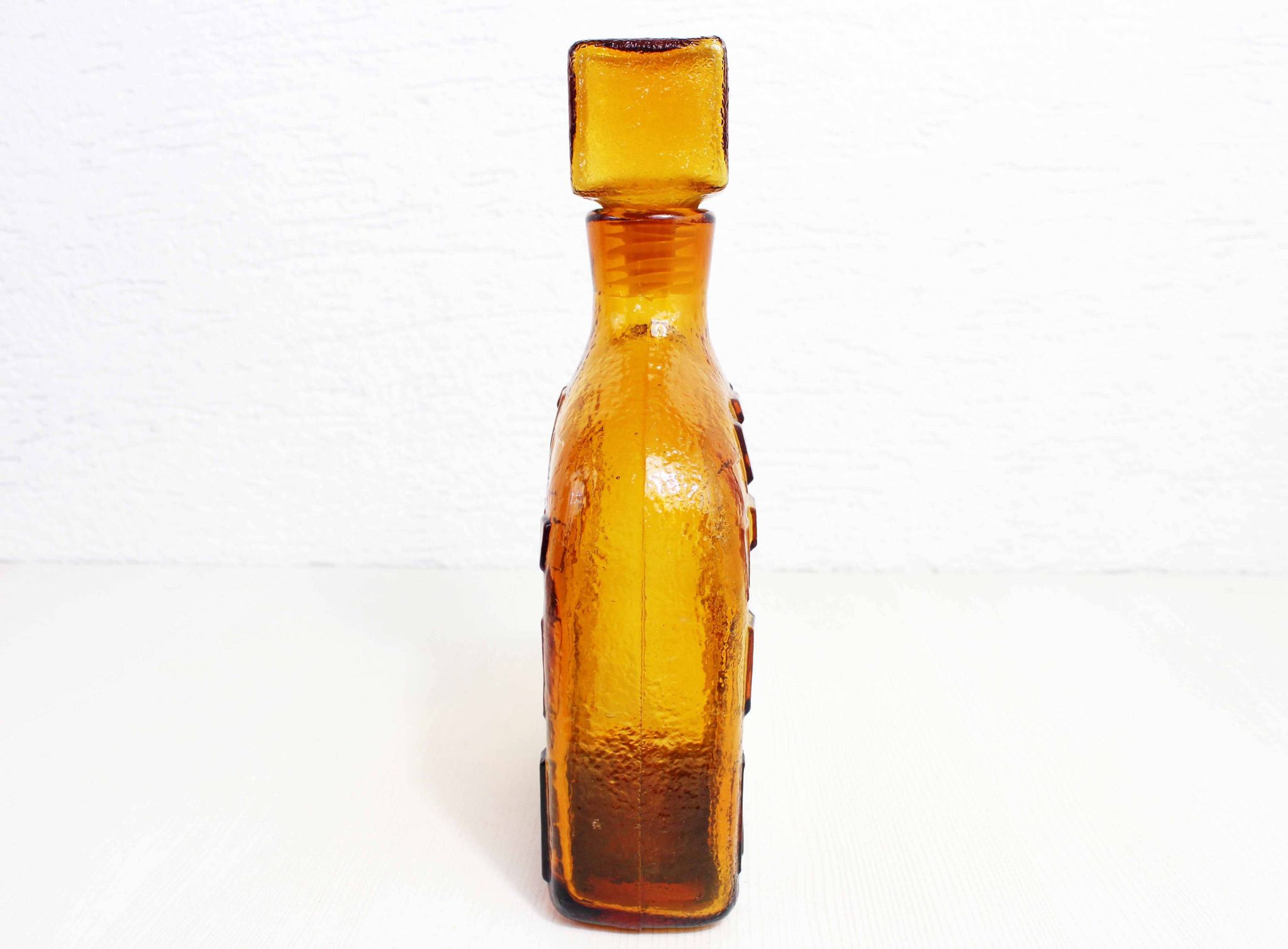 Carafe en verre ambré Empoli, Italie 1960
