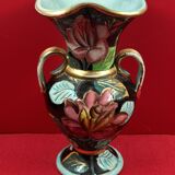 Flowered vase with gold accents or Vallauris, approximately 30 cm - signature to be identified.