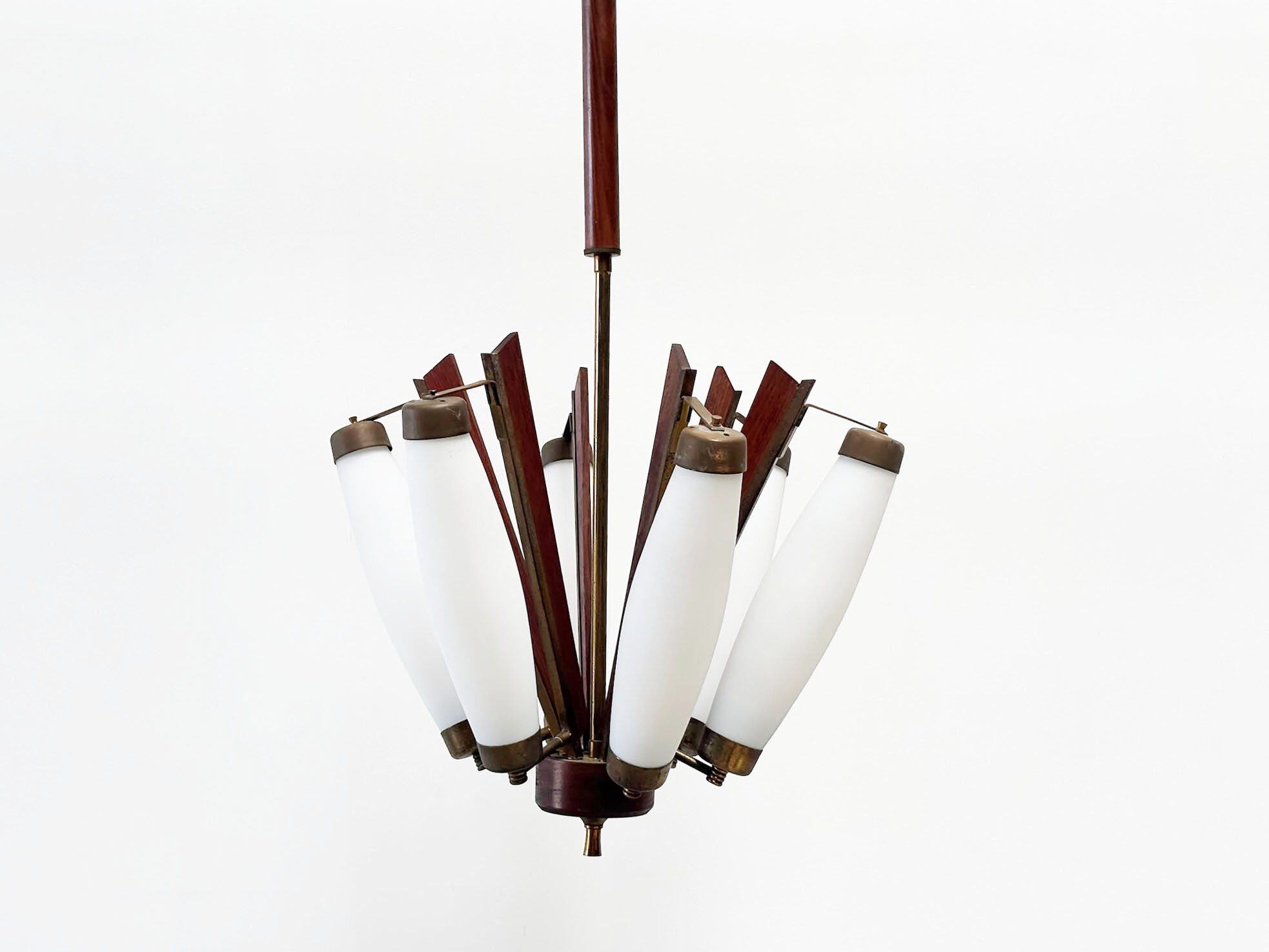 Lustre italien en teck et laiton