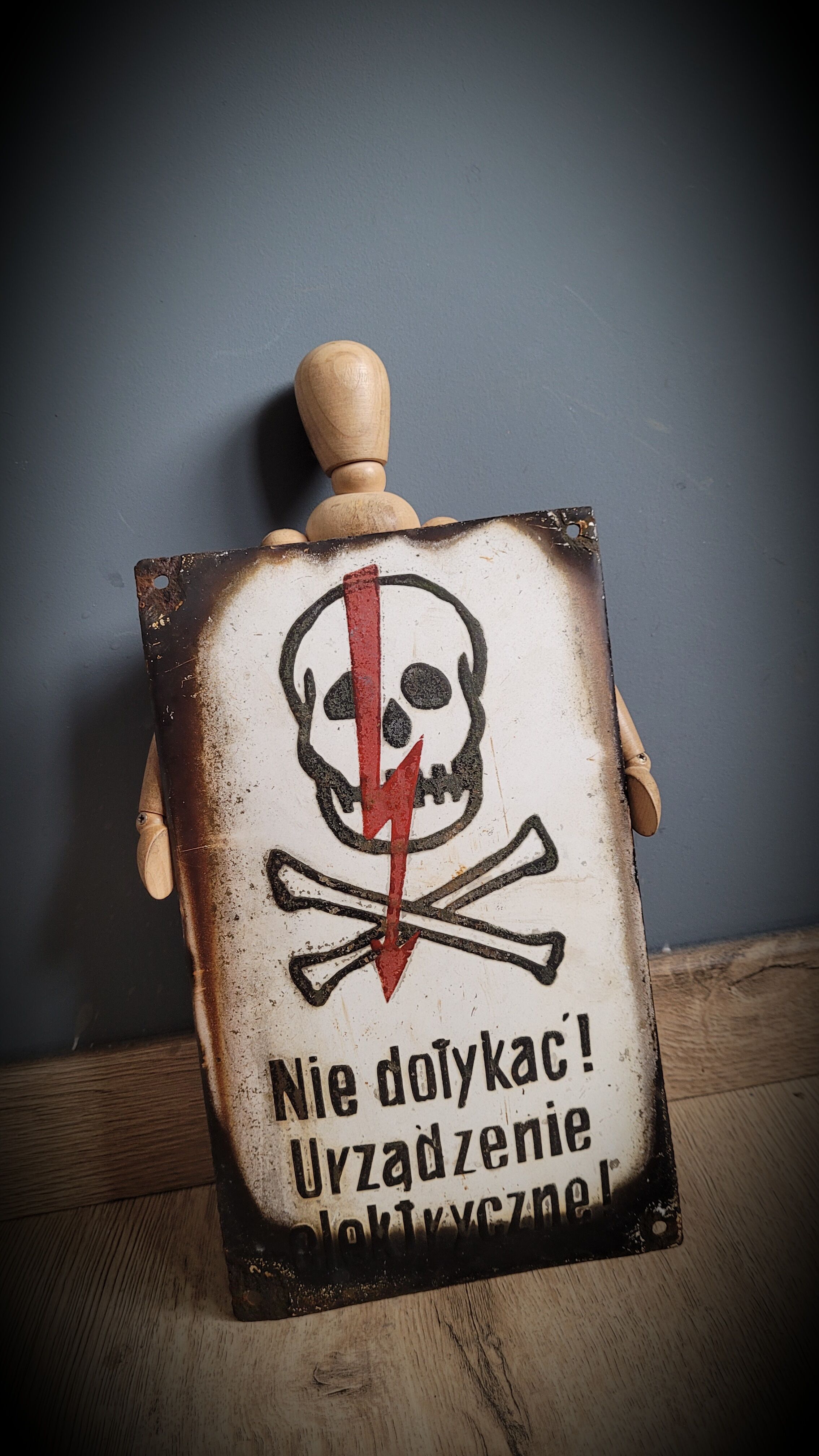 Skull 1 straight flash enamel plate