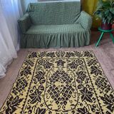 Tapis floral roumain tissé à la main en laine fond jaune et noir 196 X 132 cm