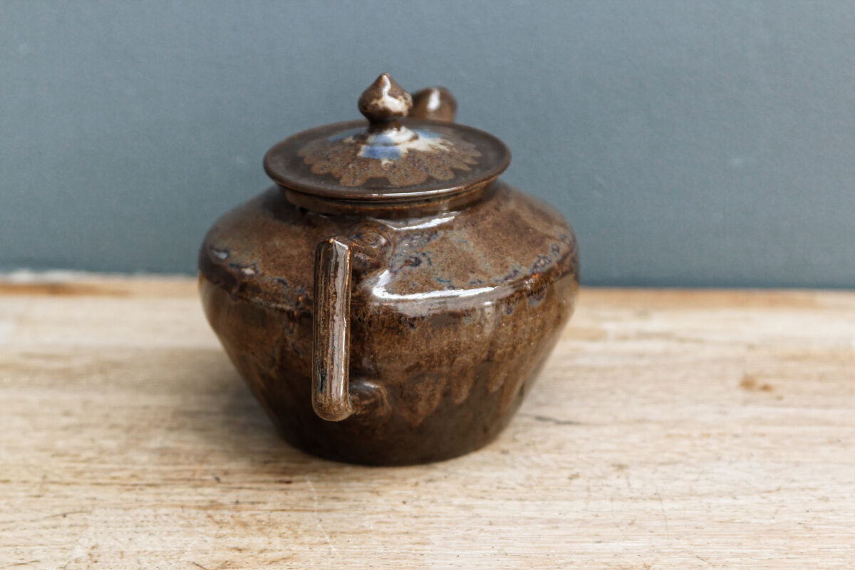 Glazed sandstone teapot