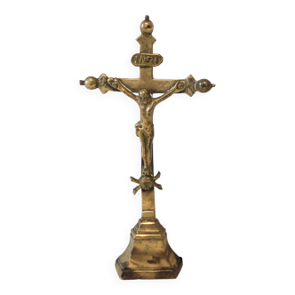 Crucifix ancien laiton doré