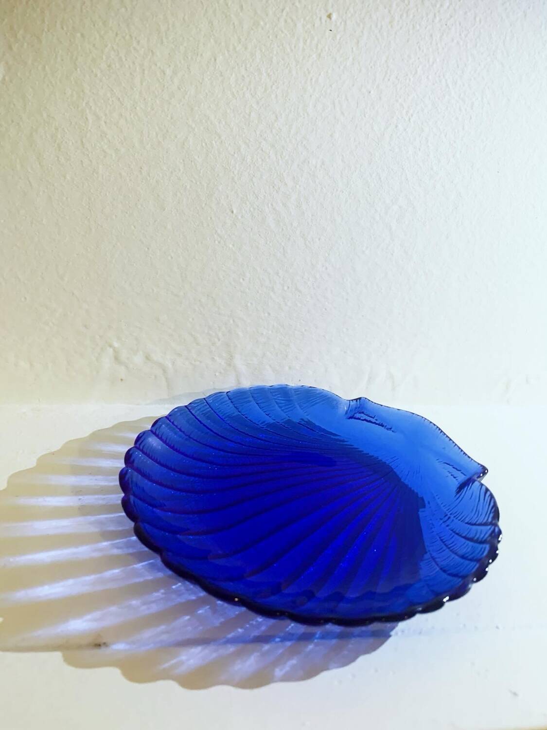 Vintage shell catchall