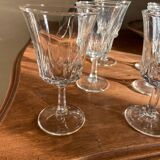 6 wine glasses