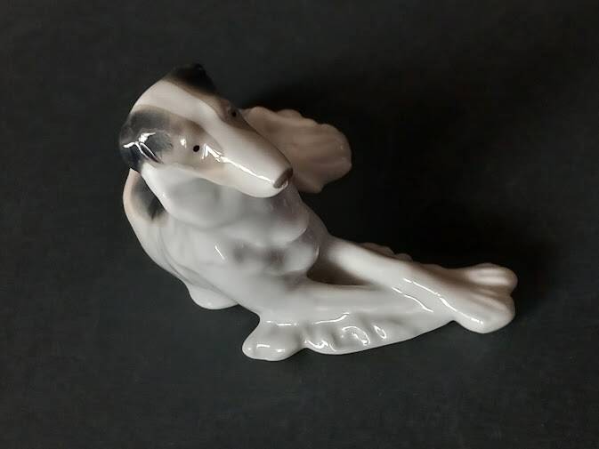 Figurine chien en porcelaine Metzler&Ortloff