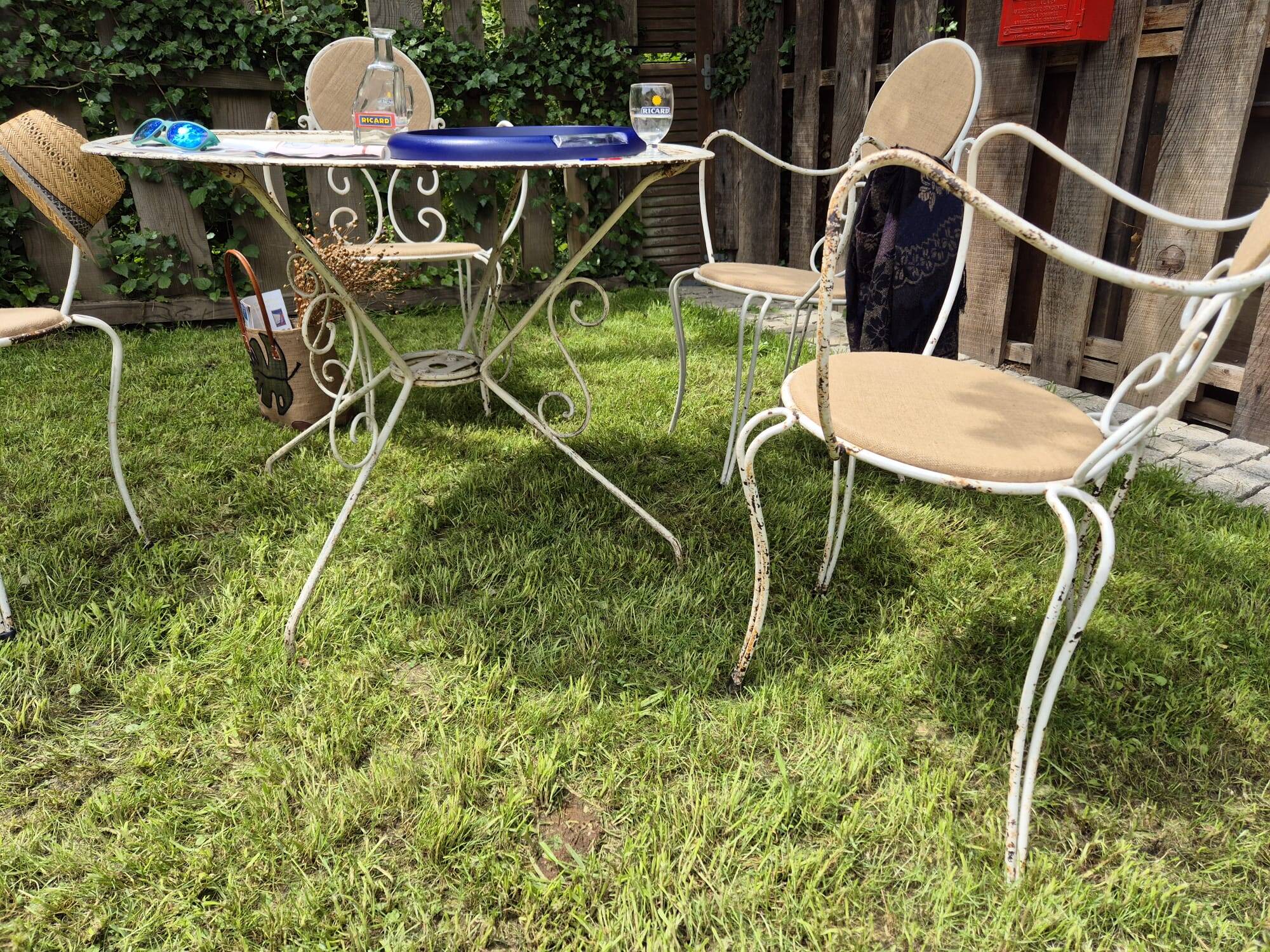 Salon de jardin en fer forgé