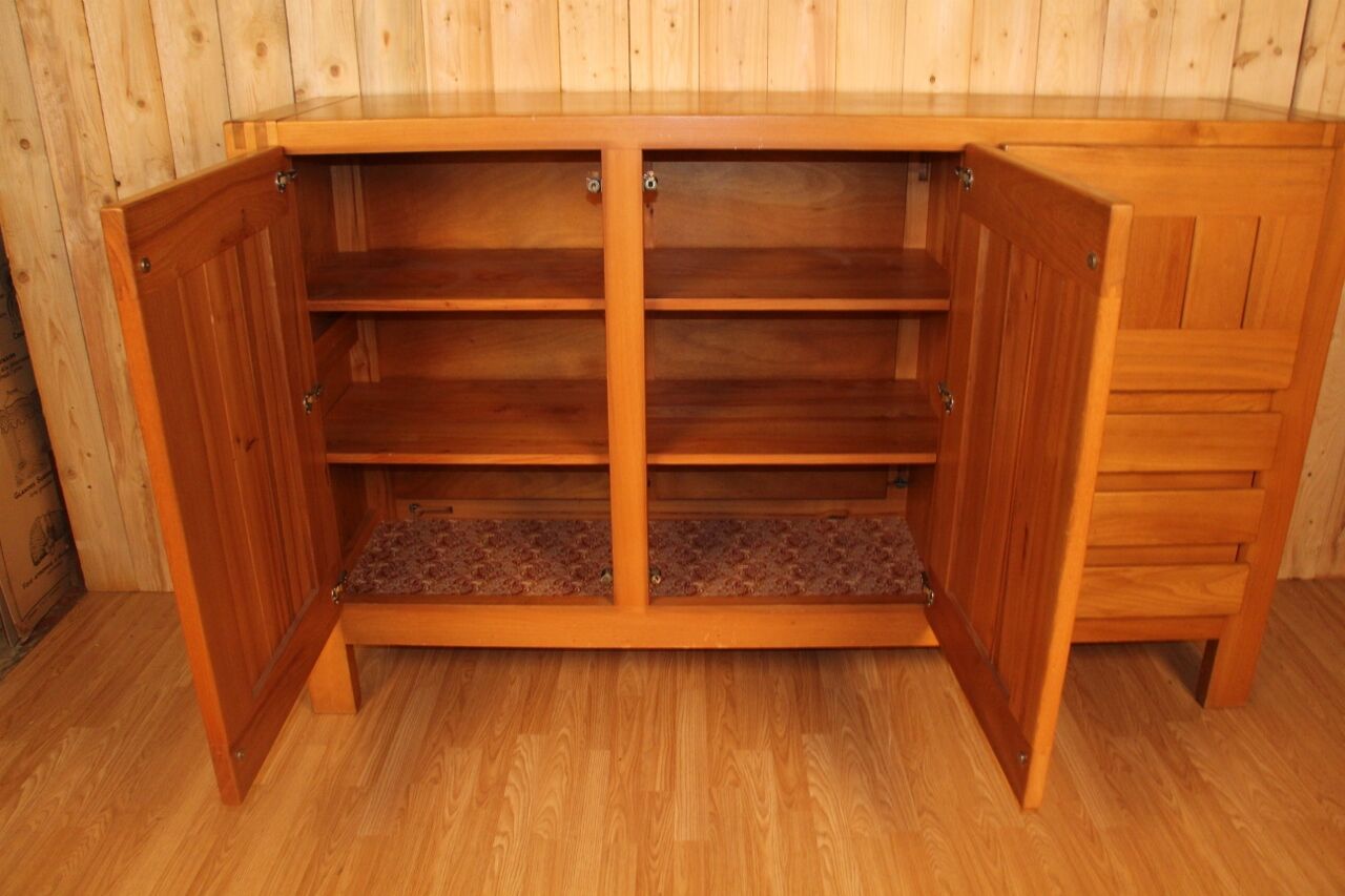 Enfilade en orme de la Maison Regain