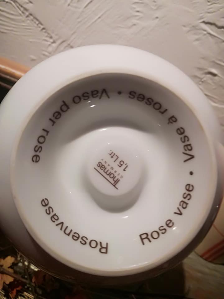 Old pot was thomas germany rosenthal vase roses