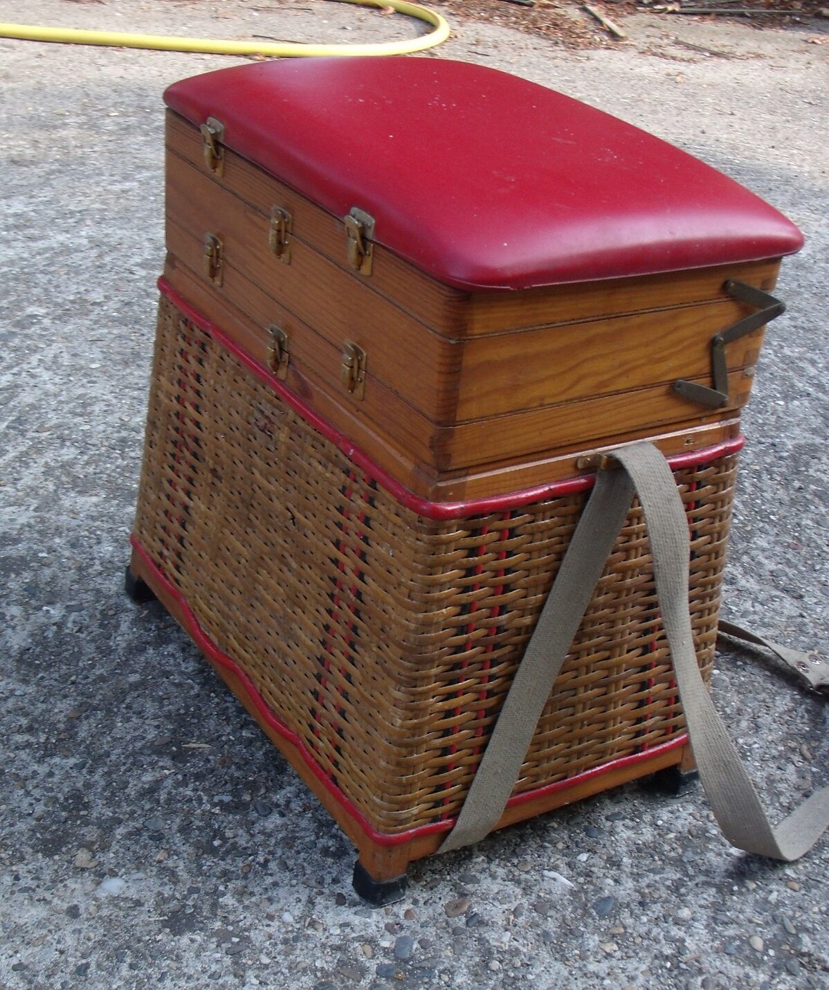 Rattan and skaï work box signed Soudexvinyl