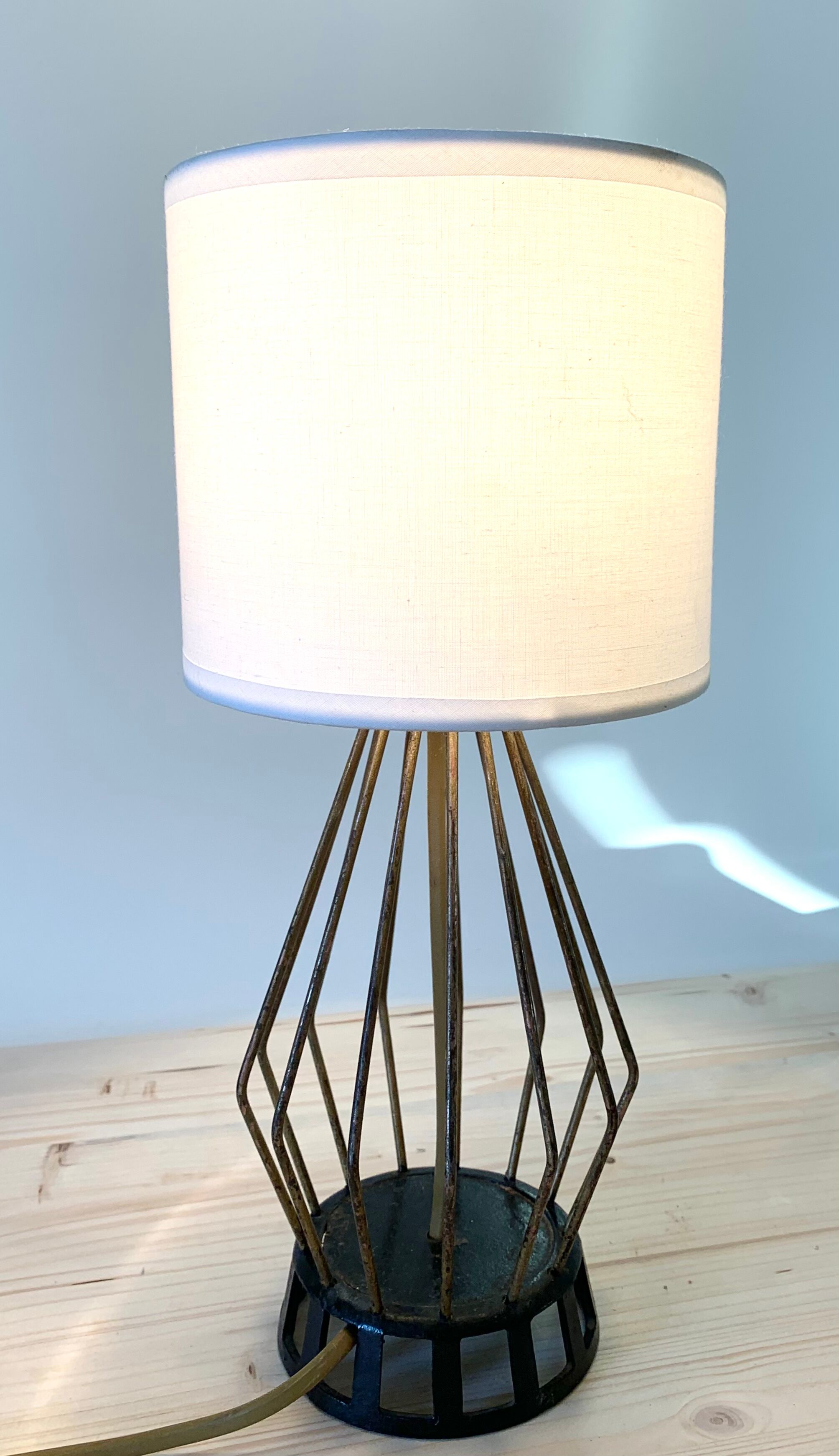 Modernist lamp stand