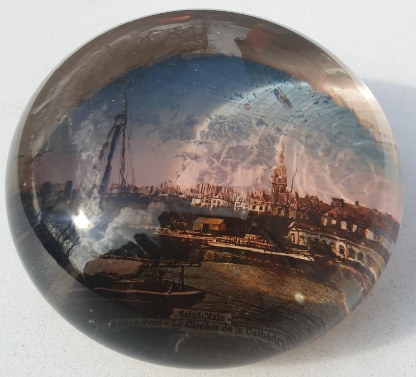 Crystal paperweight Saint-Malo vintage 1900