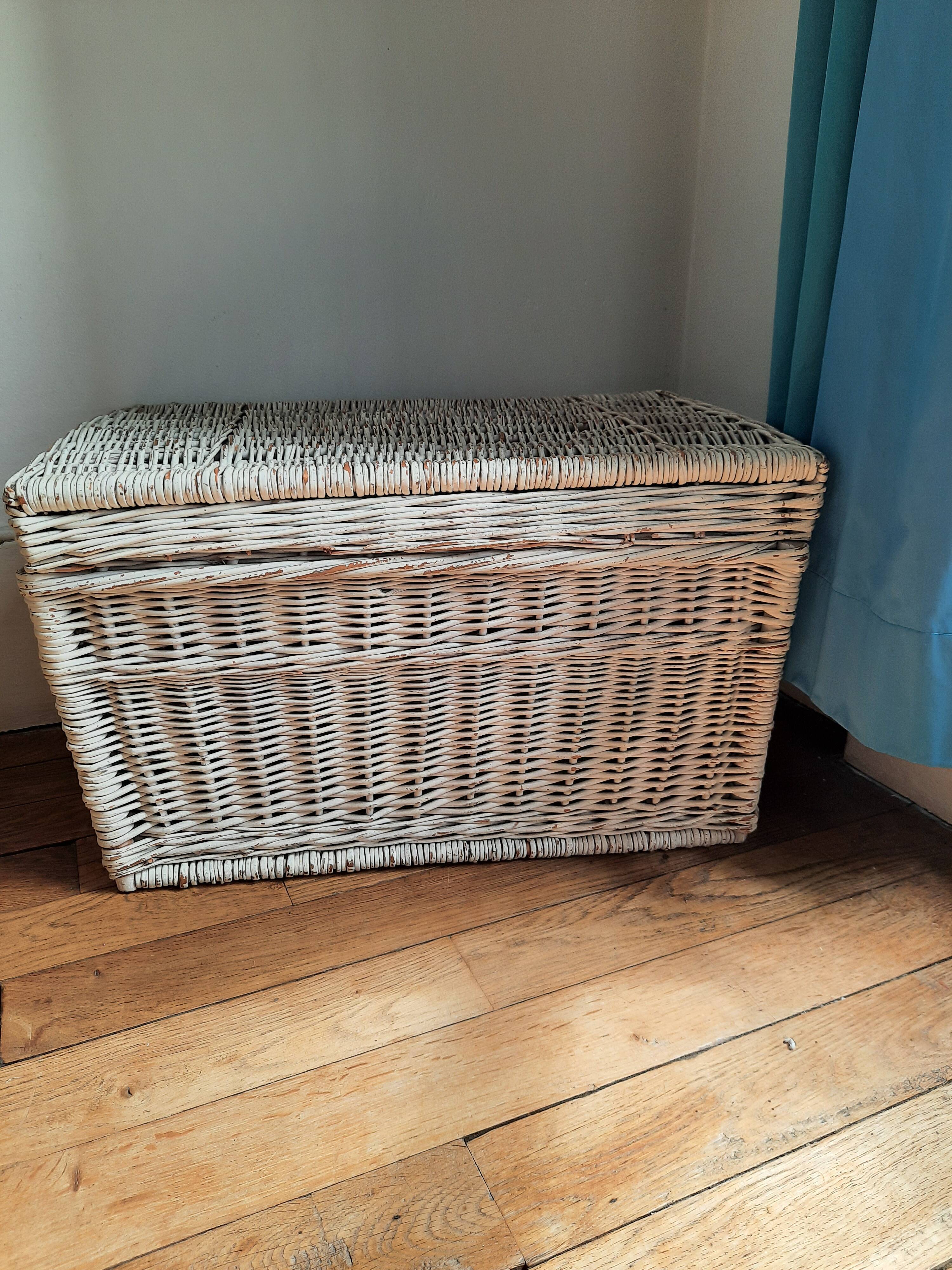 Vintage wicker box