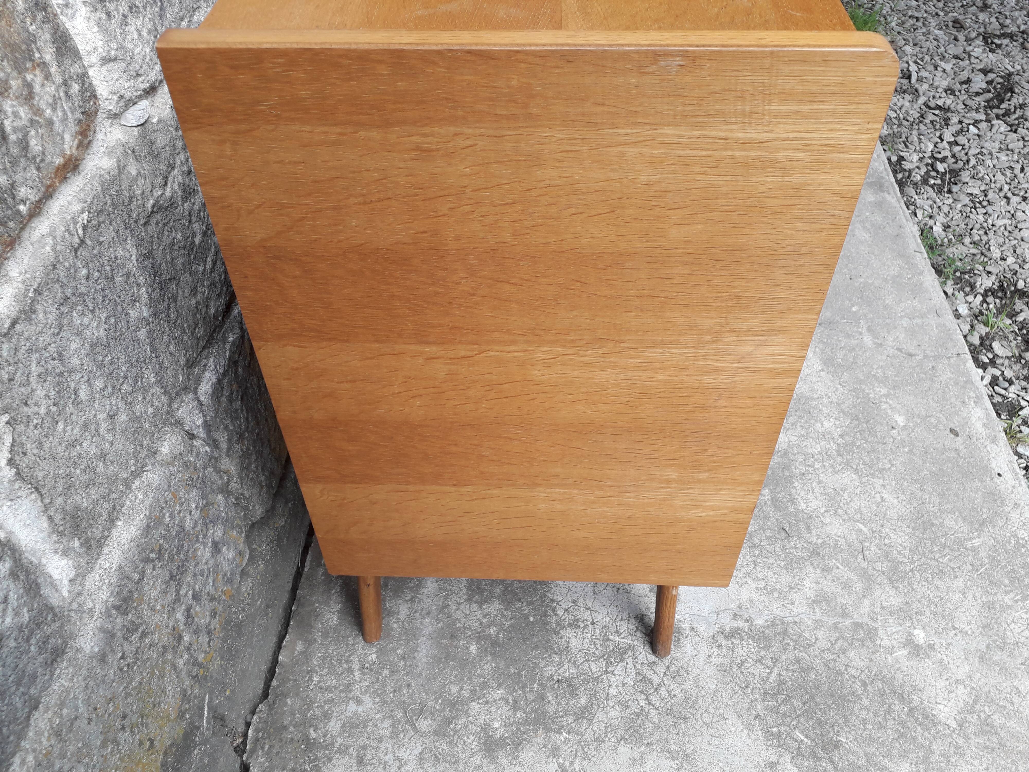 Vintage chest of drawers in rattan compass feet