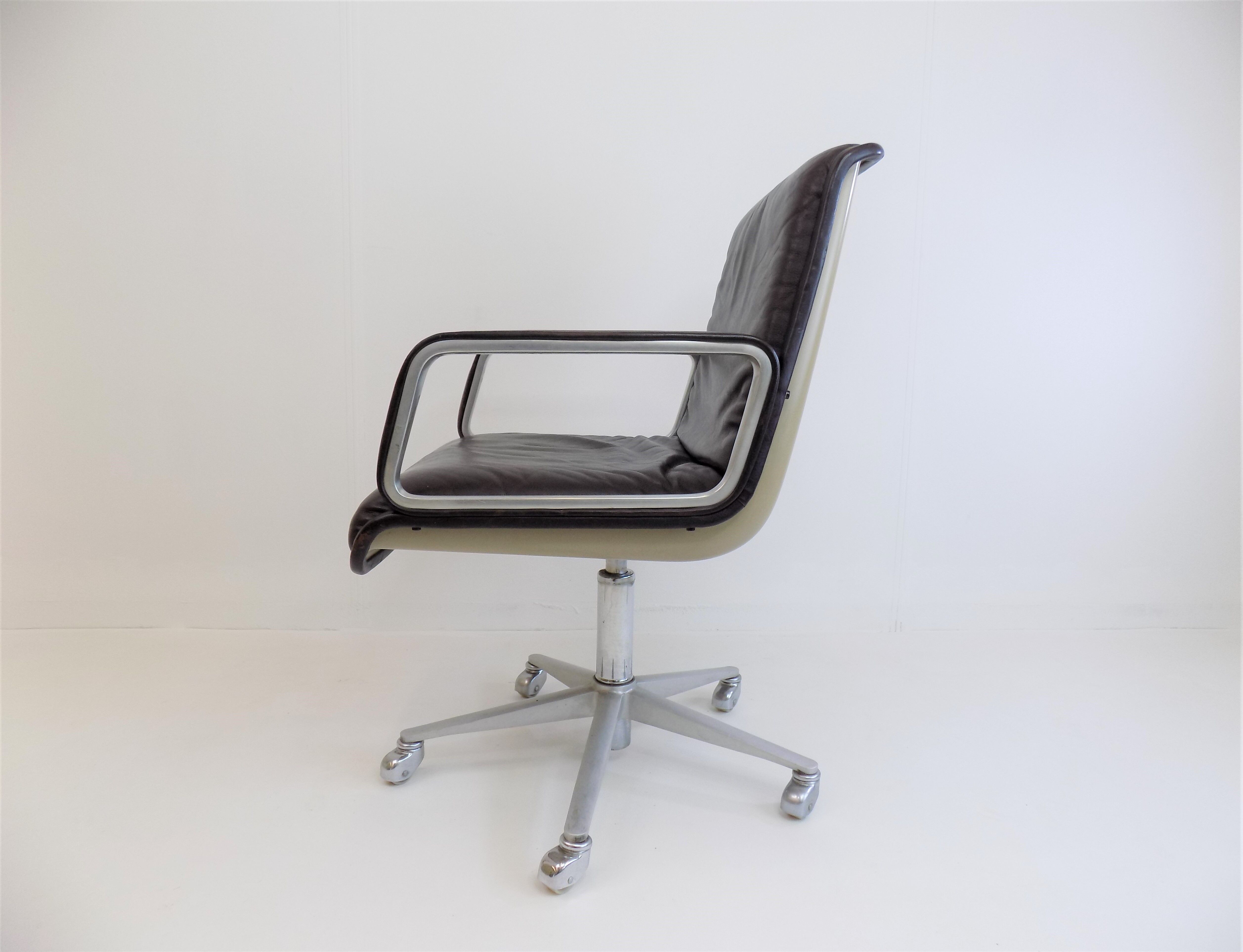 Wilkhahn Delta 2000 leather office chair by Delta Design