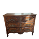 Important Parisian chest of drawers in walnut dating from the 18th century, opening with 5 drawers.