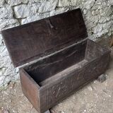 Coffre banc bois breton style gothique