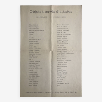 Objets trouvés d'artistes / Galerie du Jour Agnès B. , 1991. Affiche originale typographiée en noir