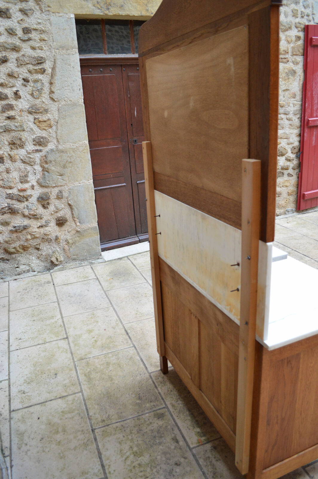 Art Nouveau dressing table dresser in carved oak, France, circa 1910