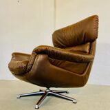 Chaise œuf pivotante en cuir danoise vintage des années 1970 par Bramin