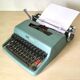Machine à écrire Olivetti Lettera 32 années 60