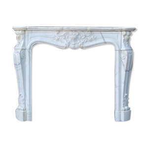 Cheminée de style Louis XV en