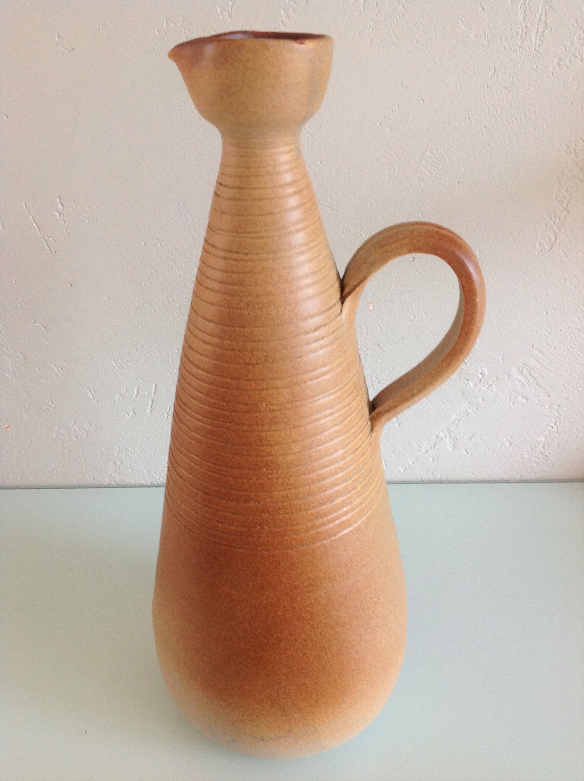 Conical soliflore vase in beige / vintage ceramic 60s-70s