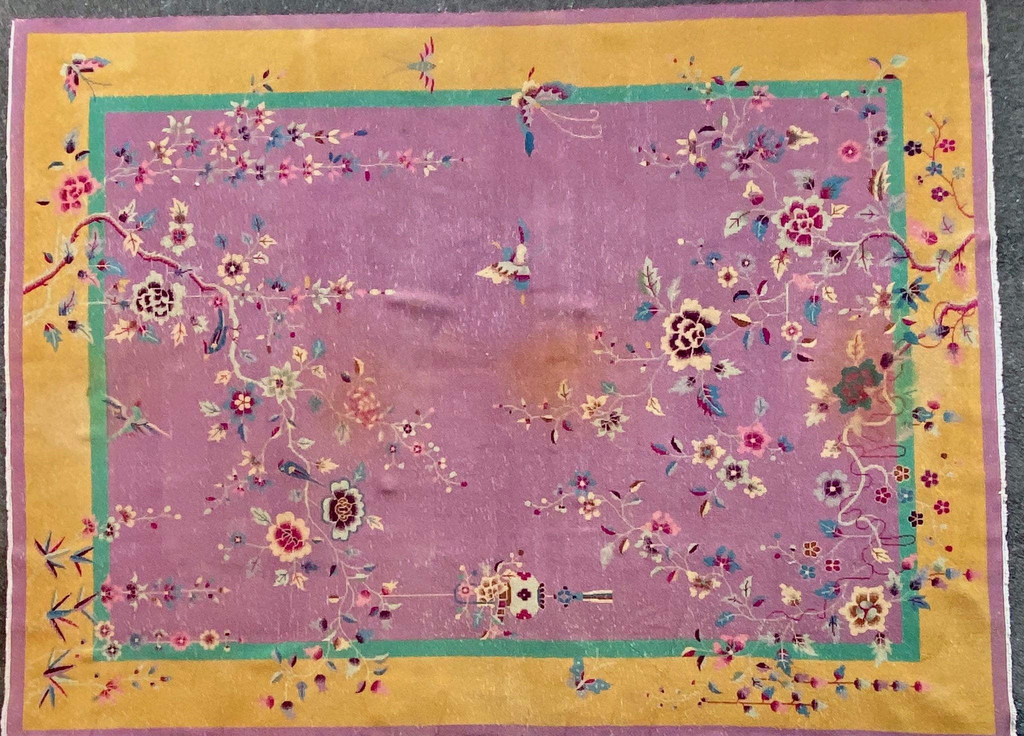 Chinese carpet in pure wool. Old 1920 . 272cm x 342cm