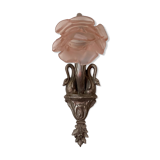 Empire-style Art Deco wall lamp in silver patinated bronze with swan decoration and frosted glass pink