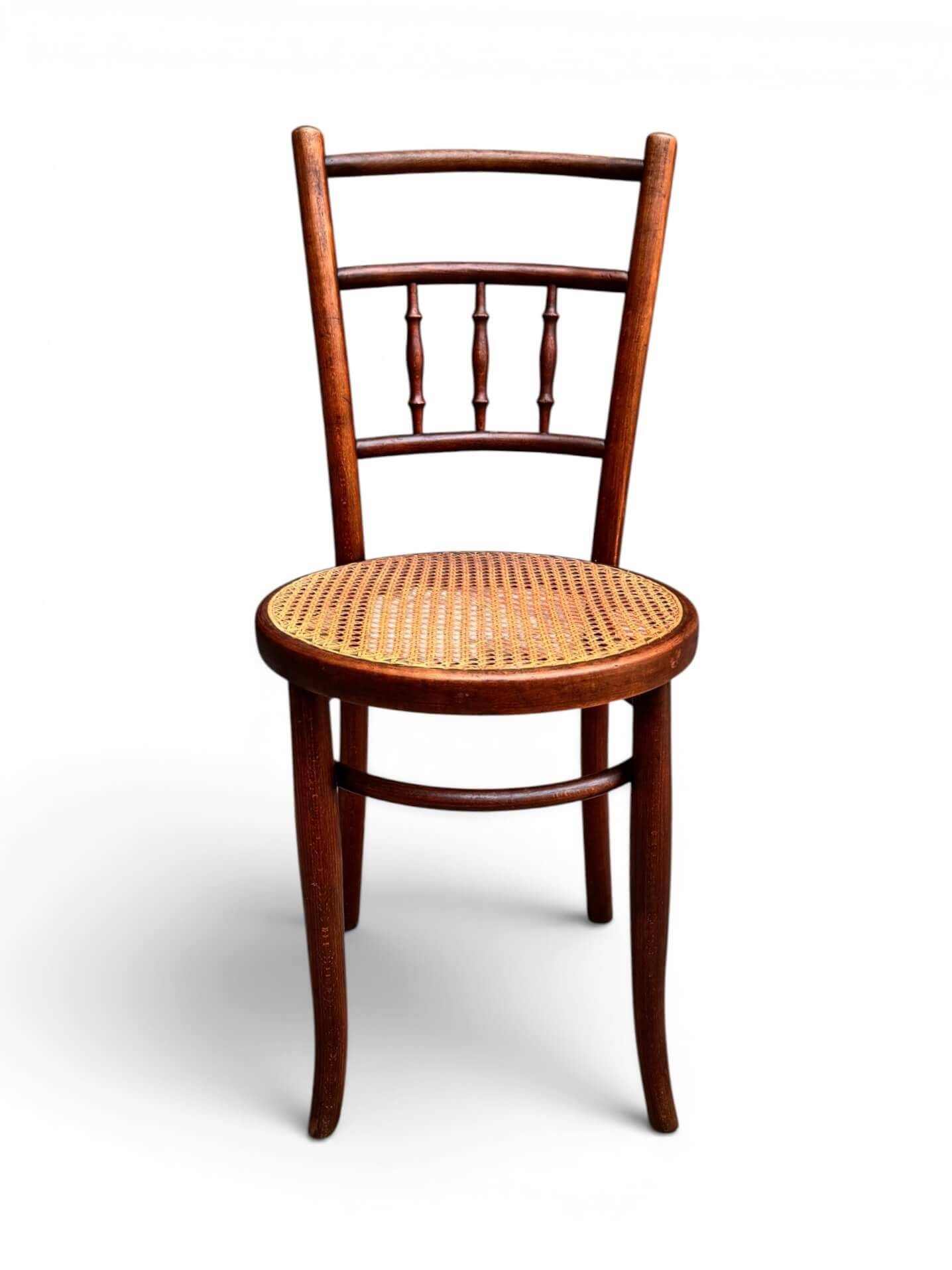 Ensemble de 4 chaises de bistrot 1900 dépareillées