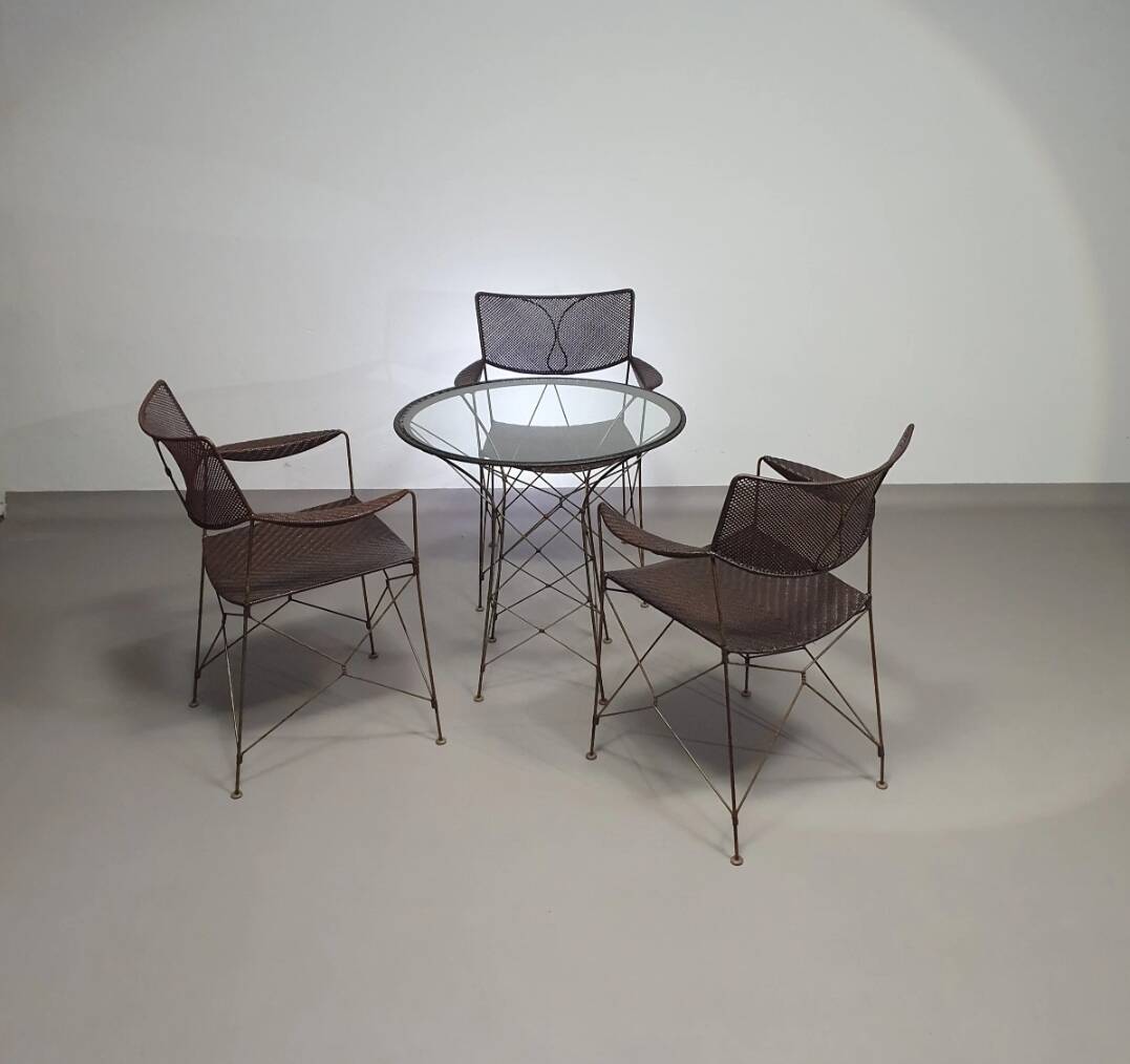 Beautiful dining set designed by Yuzuru Yamakawa. The chairs and table are