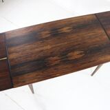 Sixties beautiful grained rosewood dining table by Denmark Sixties beautiful grained rosewood dinin