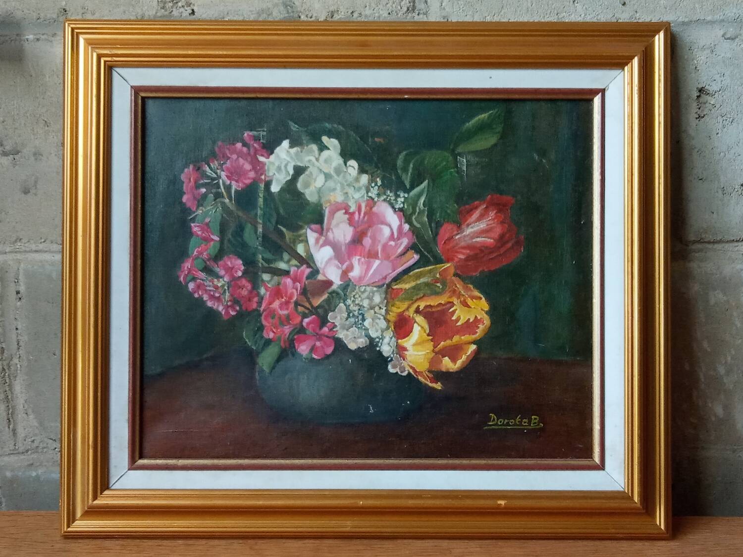 Canvas, flower painting and gold frame