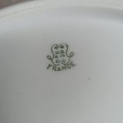 Plat de service en porcelaine de Limoges William Guérin et Compagnie