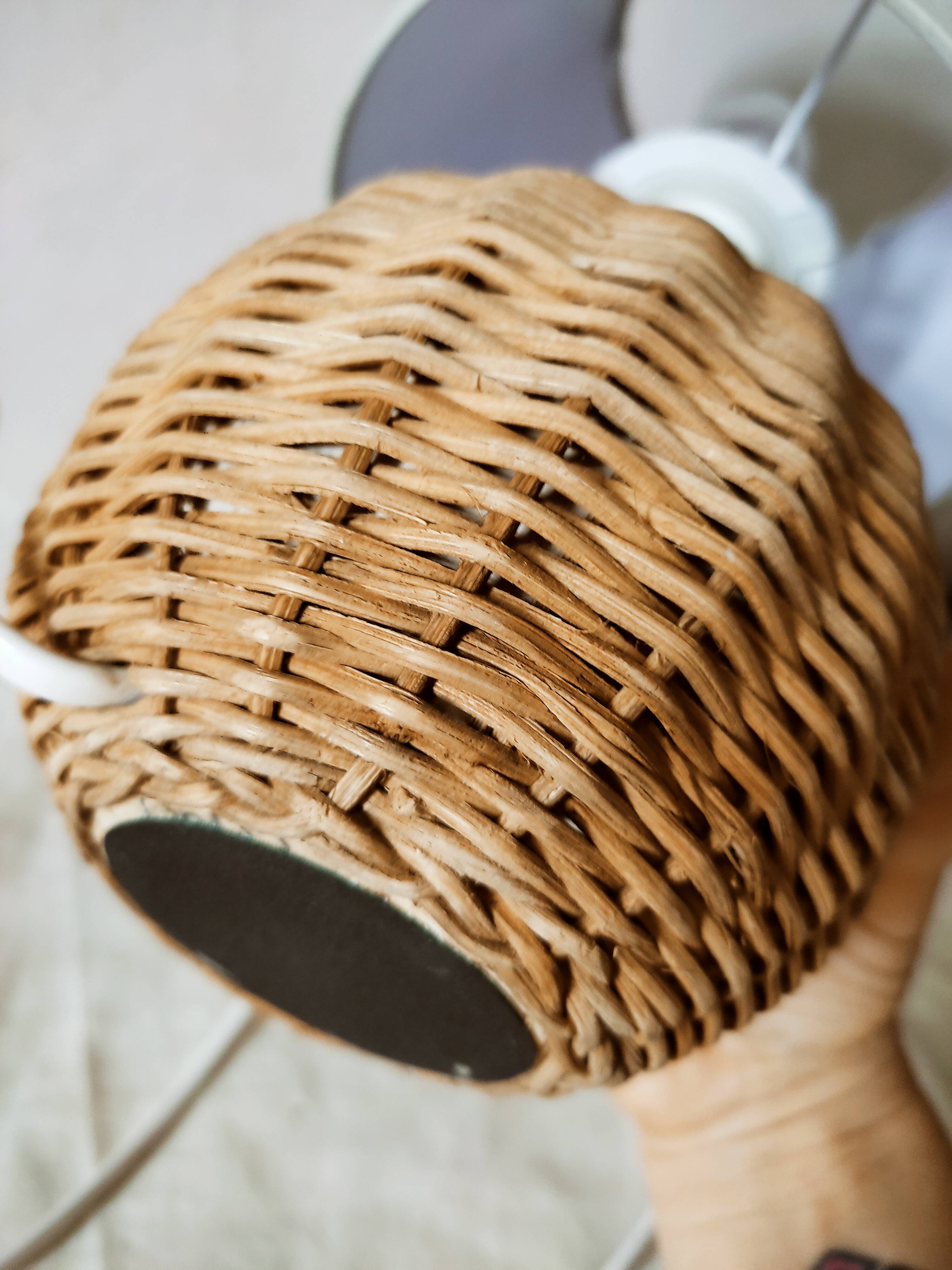 Wicker ball lamp