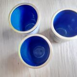 Cups cloisonné flower motifs (12) in its wooden shelf