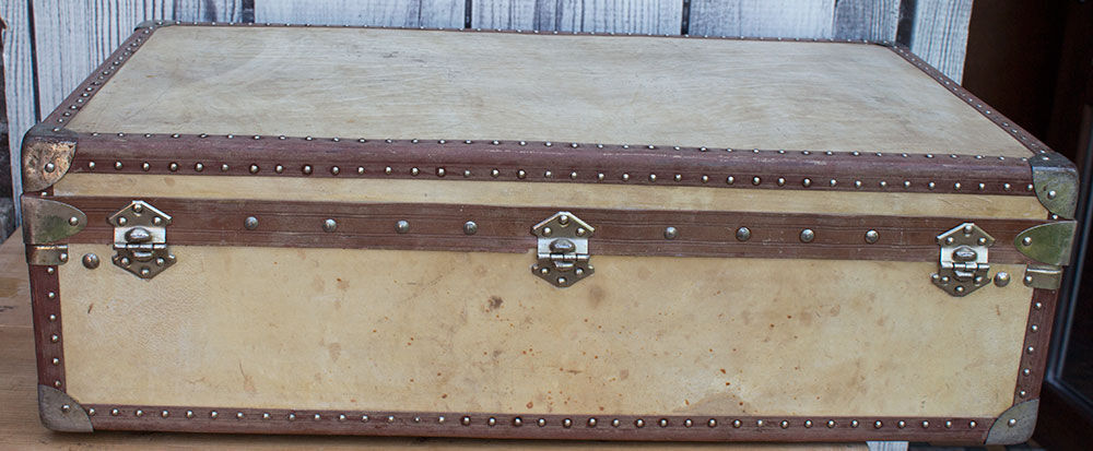 Antique valise decorative 76 cm