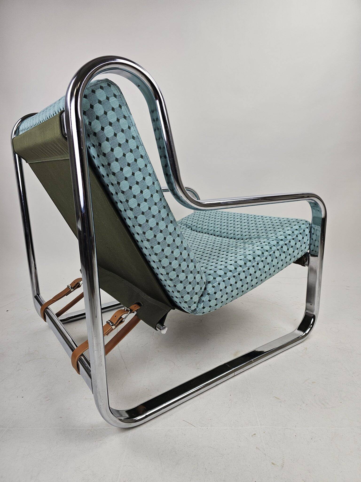 Set of 2 Italian chairs in chrome frame and completely reupholstered