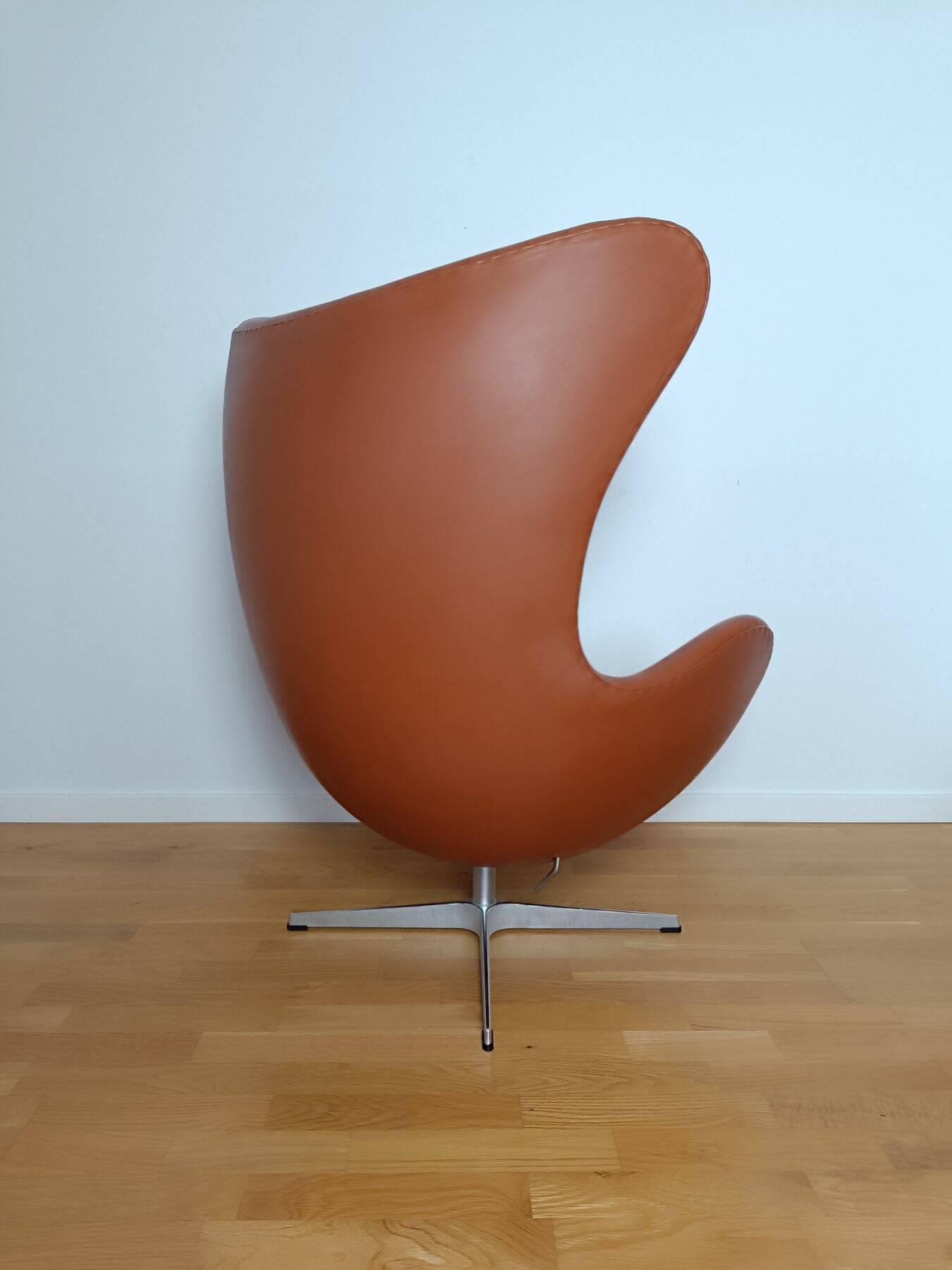 Arne Jacobsen - Egg Chair - Arne Jacobsen - Lounge chair