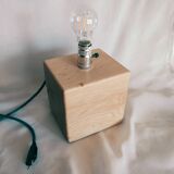 Lamp in solid oak