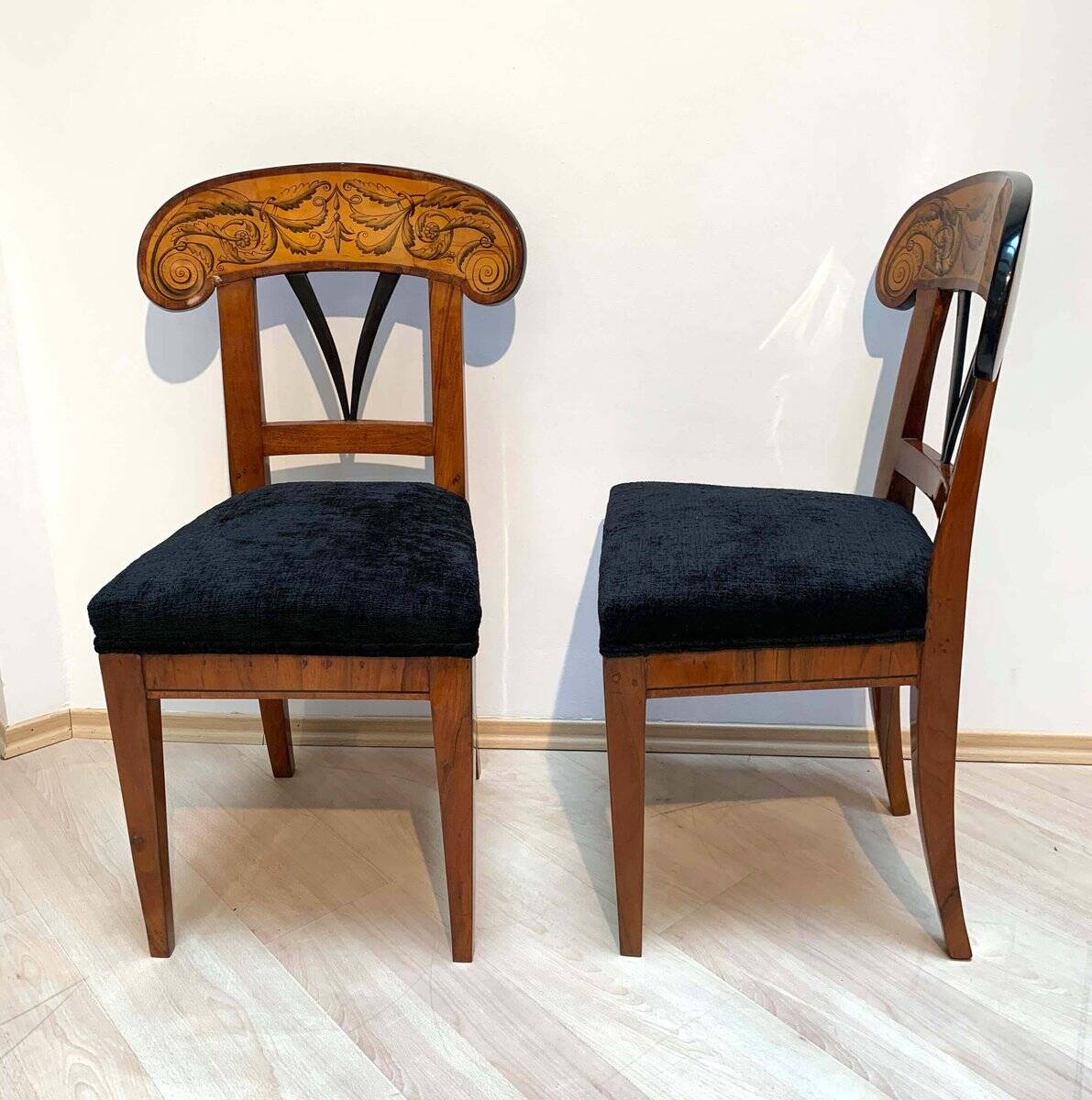 Set of Pair of Biedermeier Shovel Chairs, Walnut, Ink Painting, South Germany, 1830s