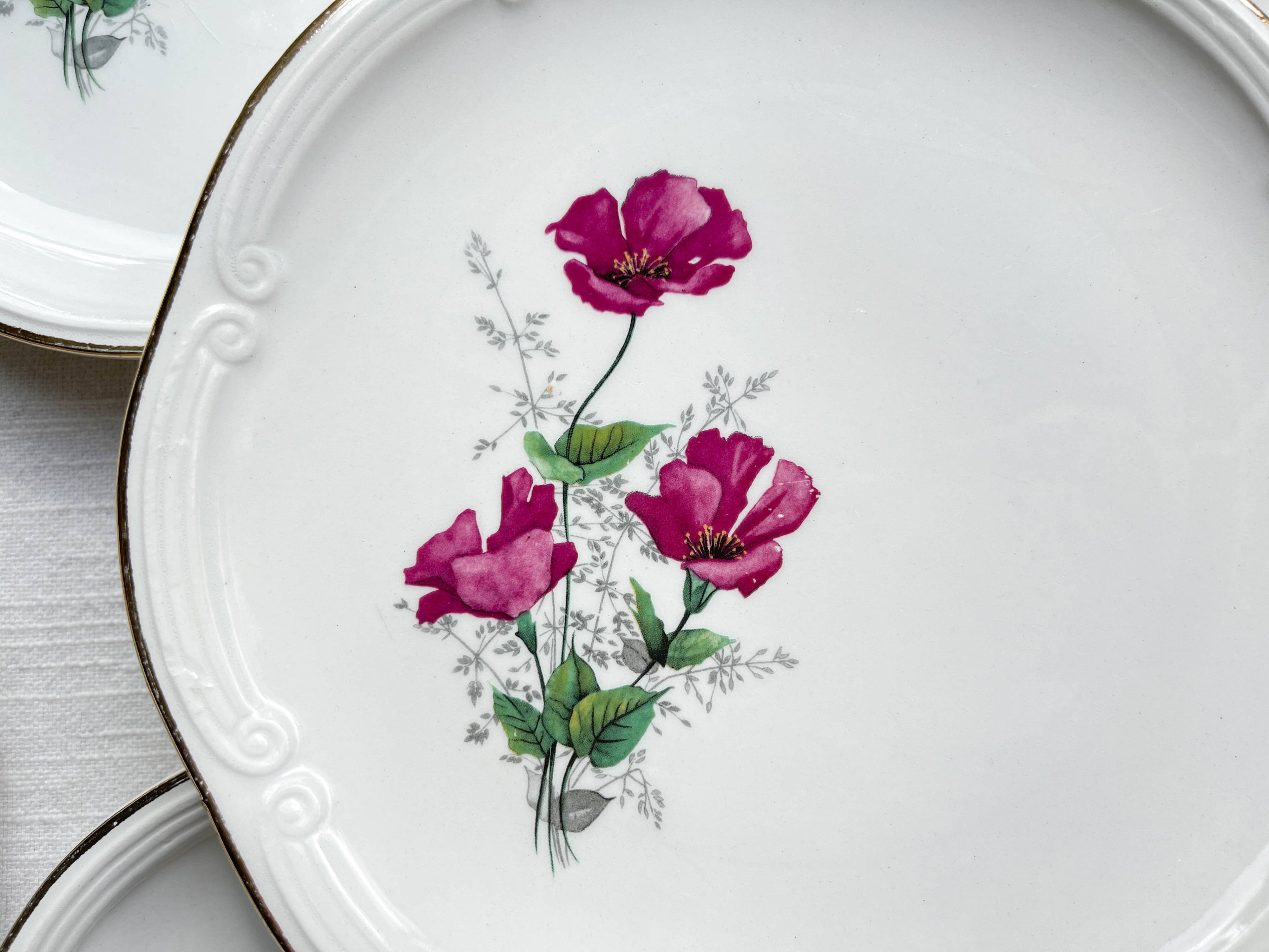 Vintage dessert service for 8 people in Gien porcelain from France, Elegance model, floral motif