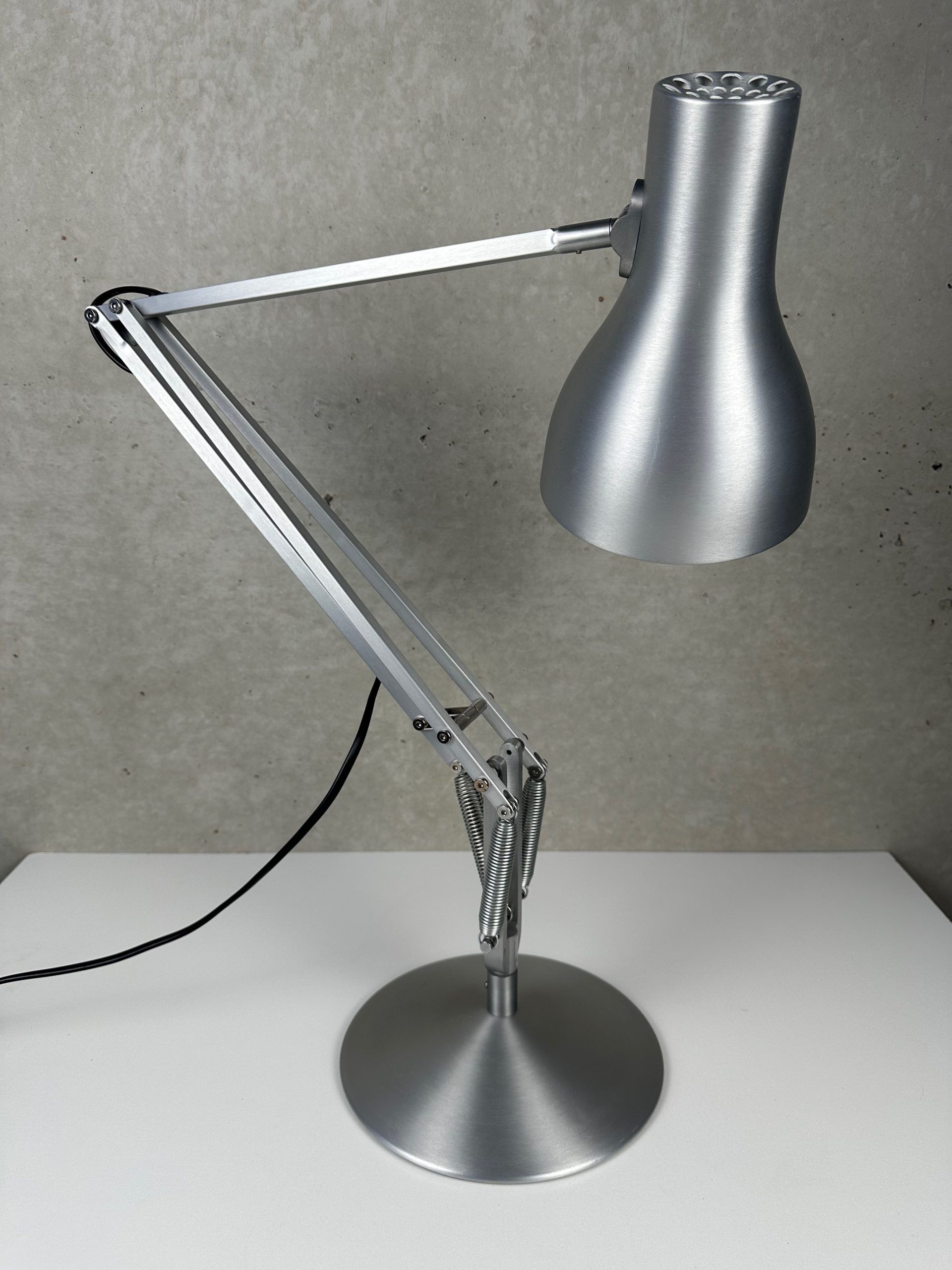 Anglepoise 75 desk lamp