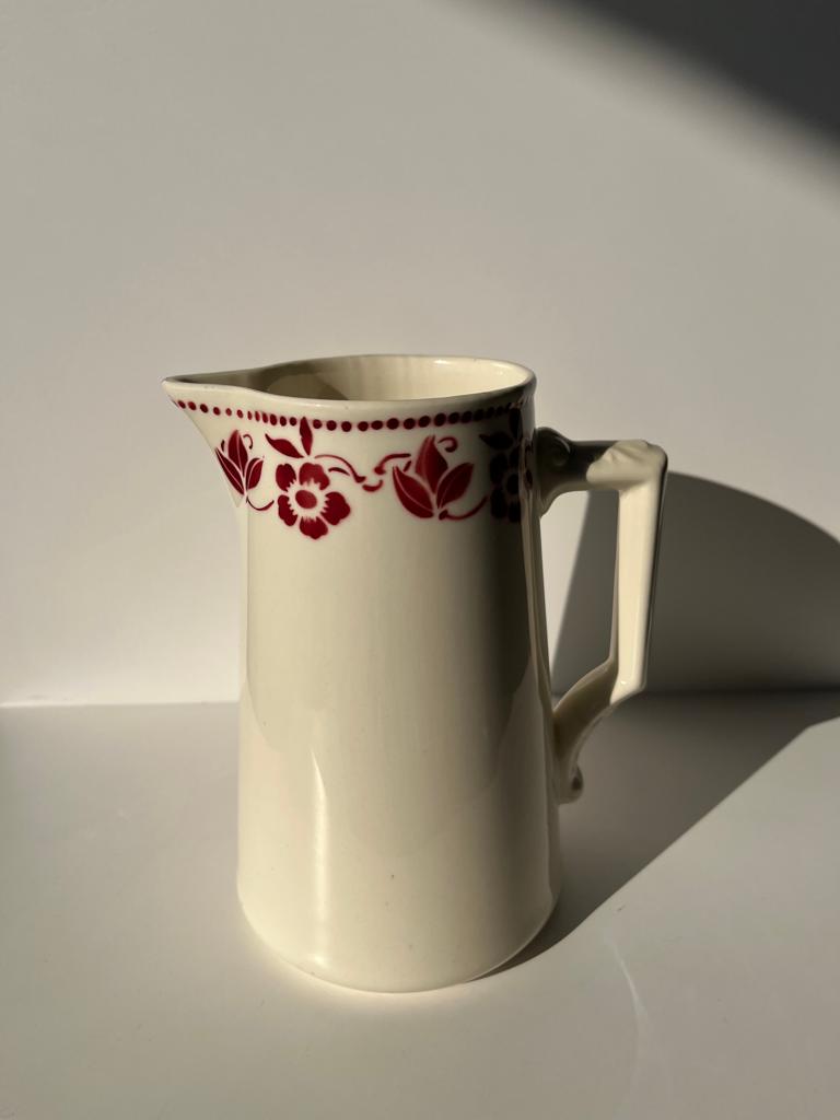 Large pitcher Badonviller red flowers