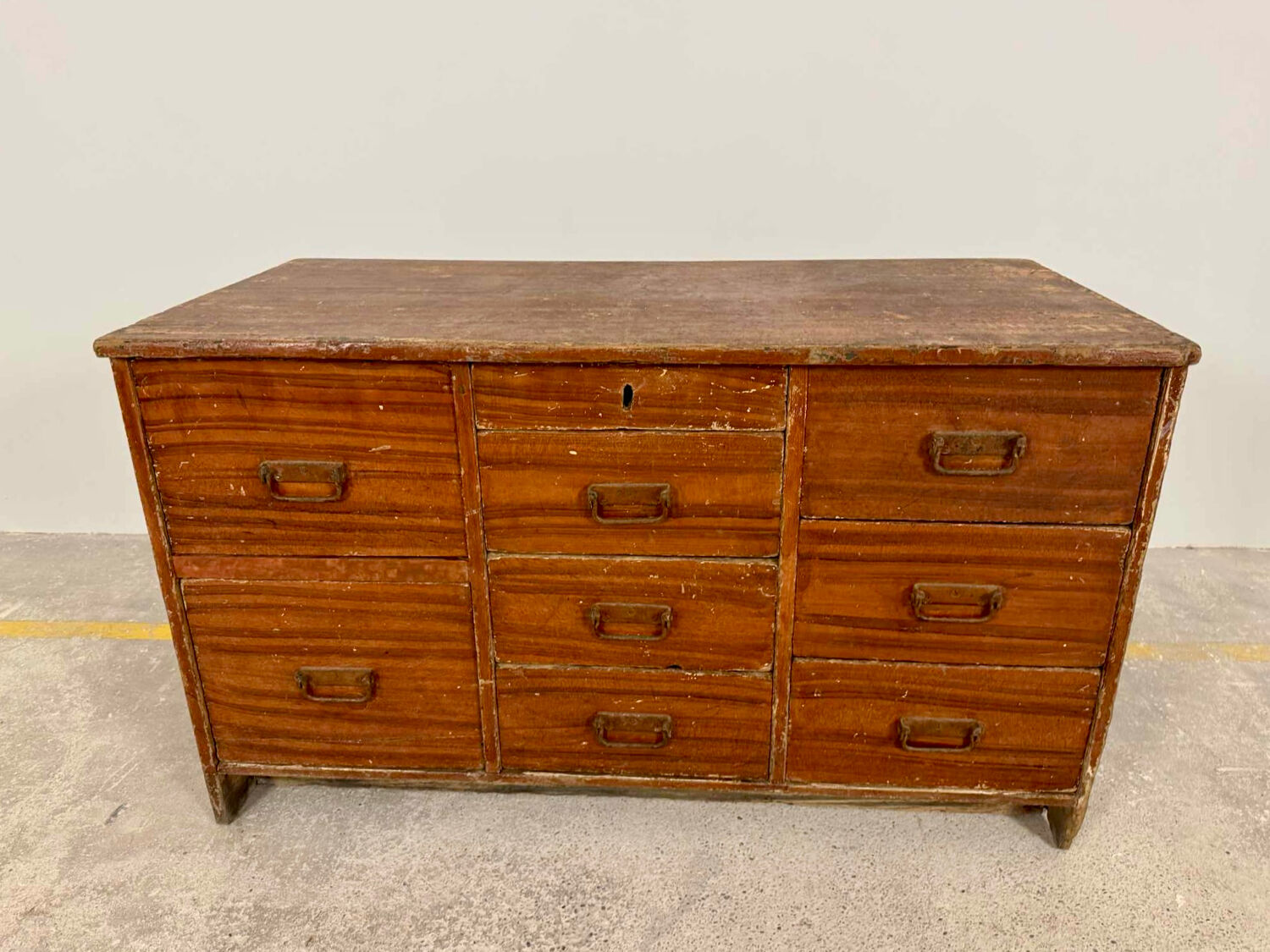 Commercial workbench with 9 drawers