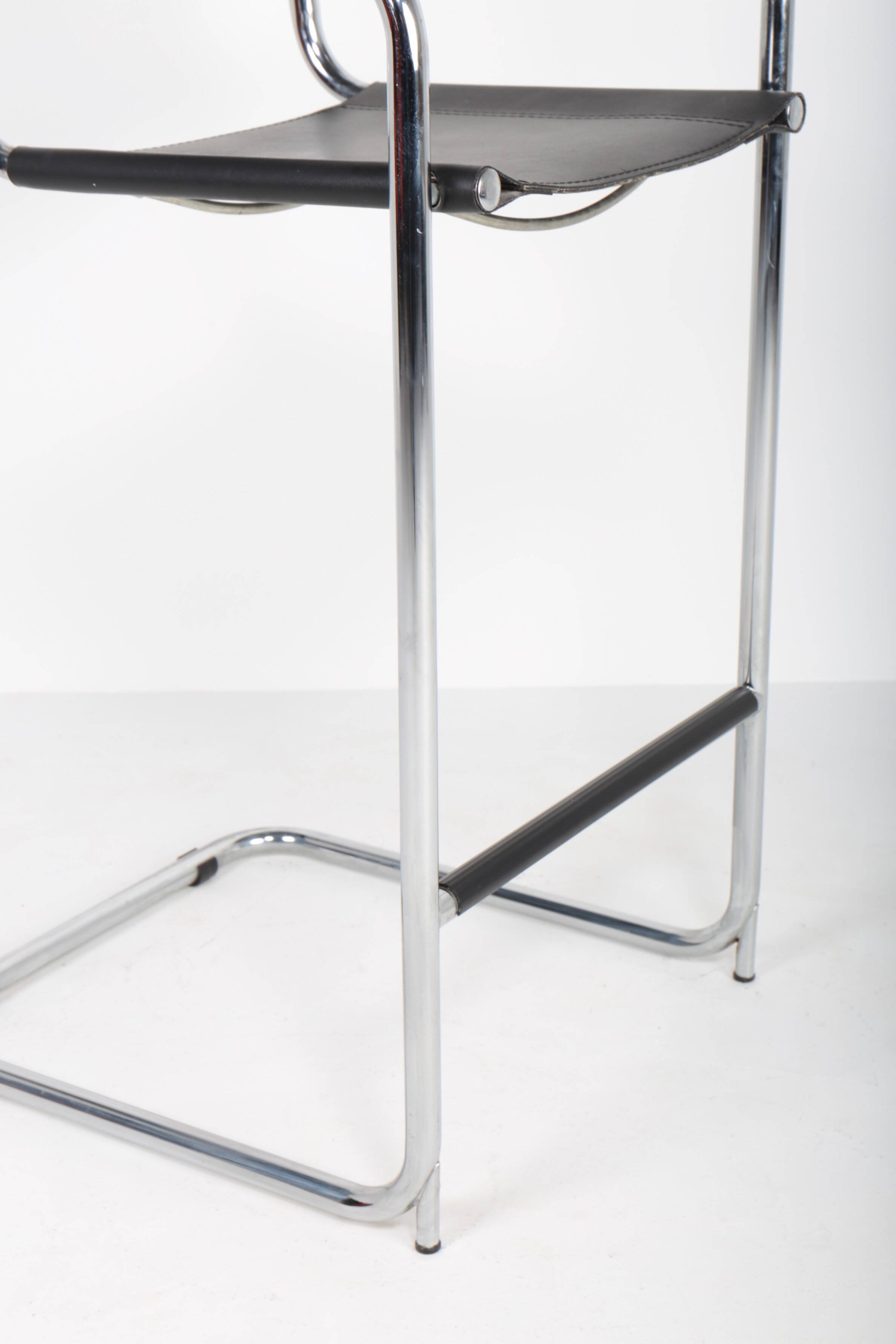 Bauhaus style tubular bar stool