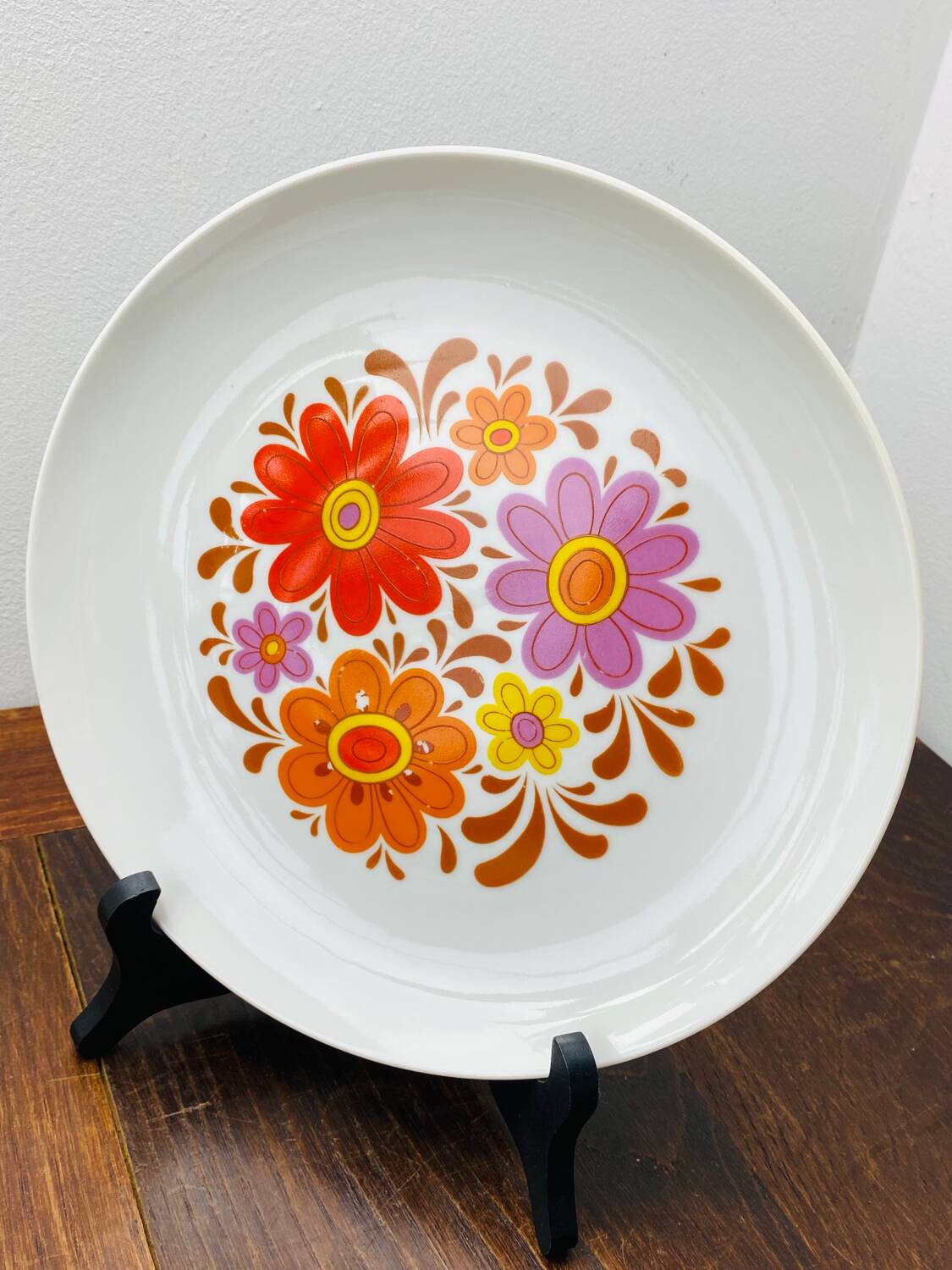 Vintage Bavaria pop plates